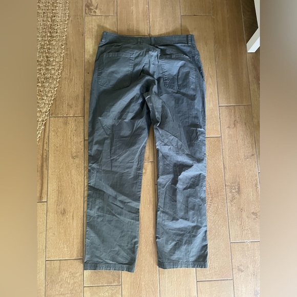 Columbia Gray Regular Fit Trousers Pants Waist 34 Length 32 - Picture 3 of 8
